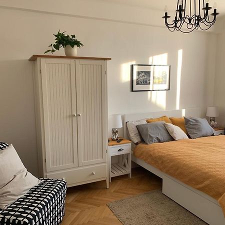Anenska By Charles Bridge 1 Apartment Prague Exterior photo